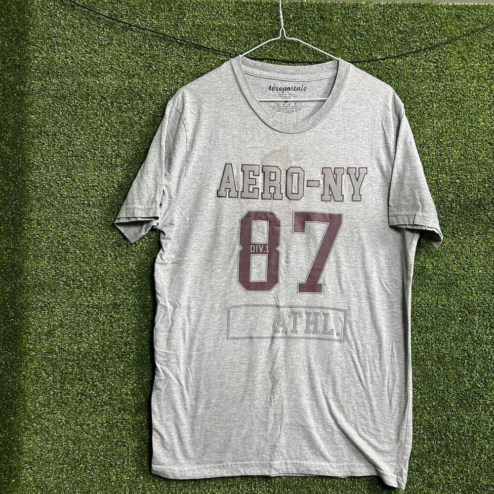 Aeropostale Men's Grey T-shirt